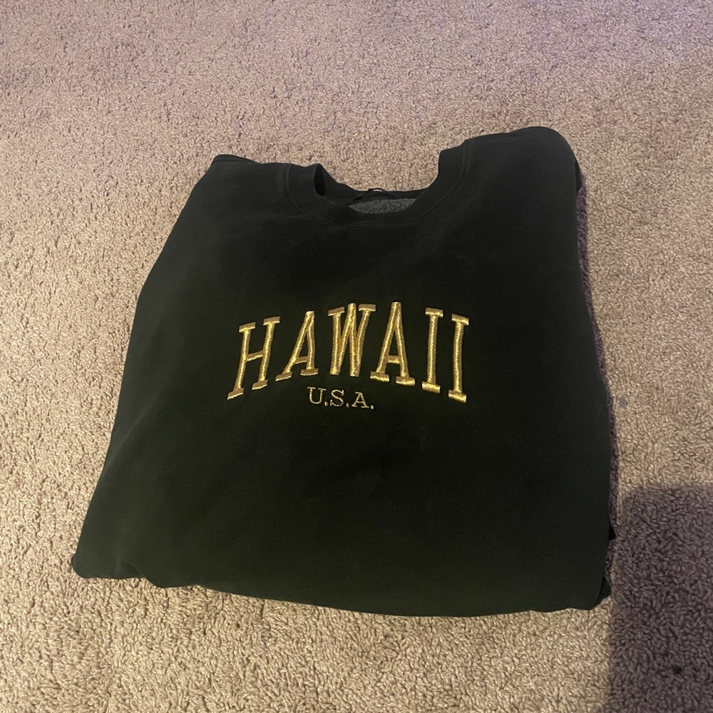 Brandy Melville Crewneck